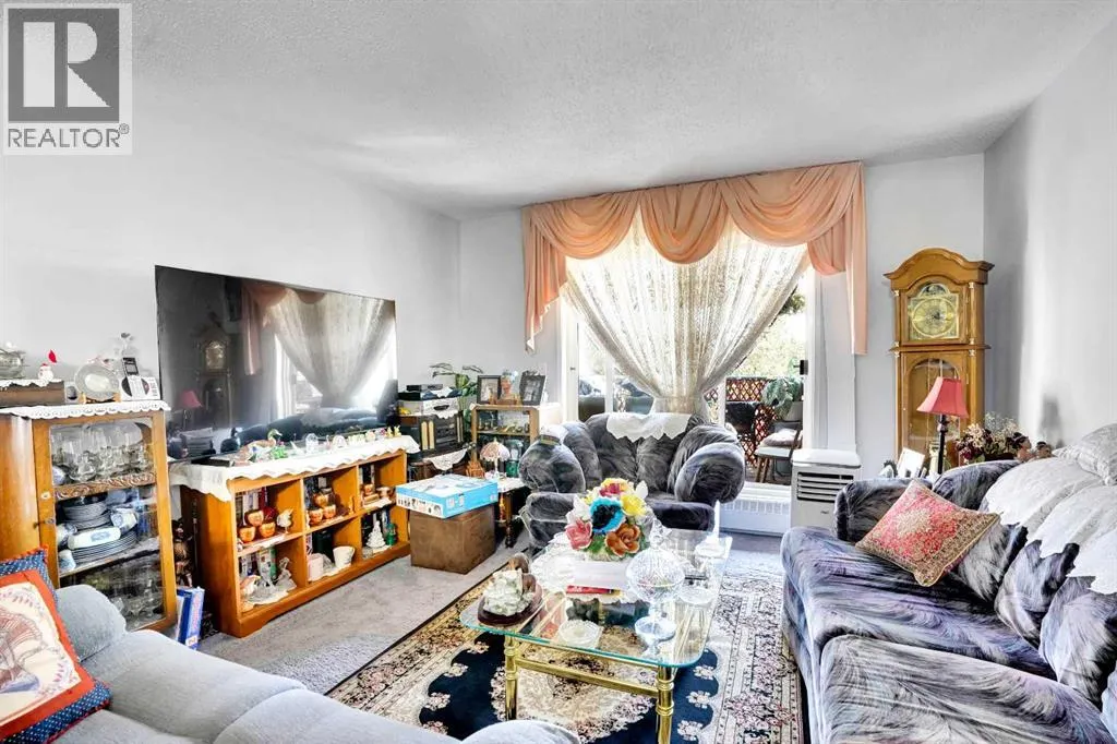203, 21 Dover Point SE