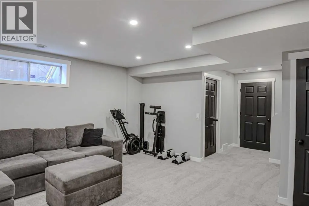 110 Hidden Hills Road NW