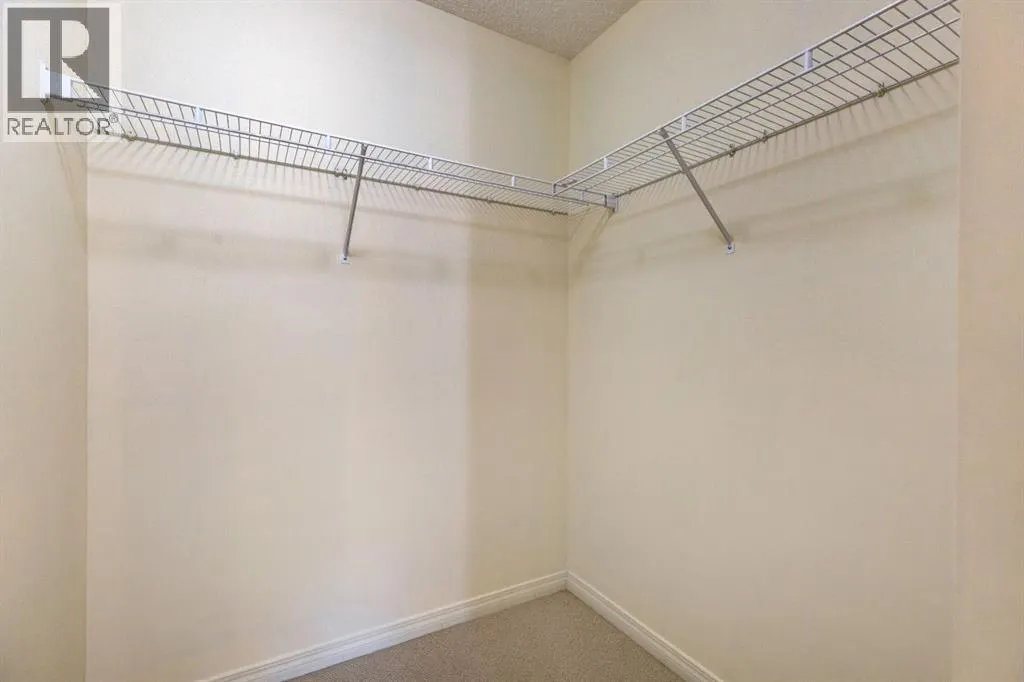 326, 22 Richard Place SW