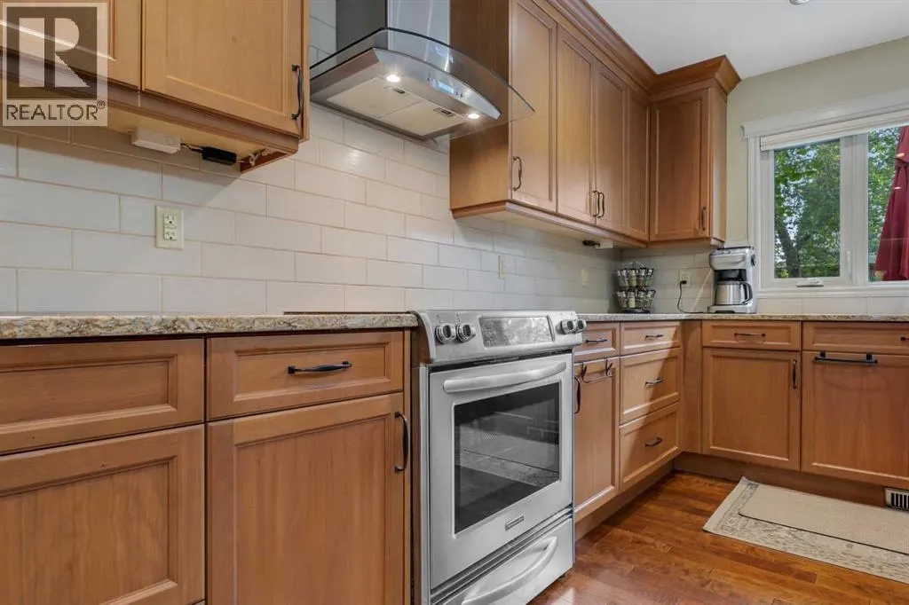 395 Silvergrove Drive NW