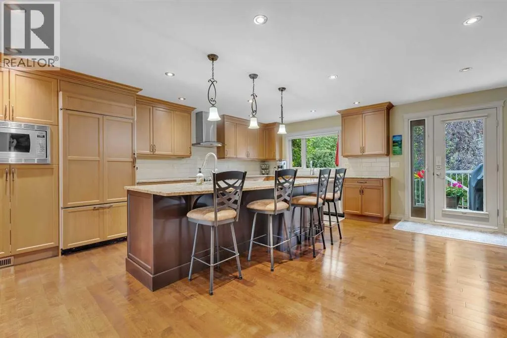 395 Silvergrove Drive NW