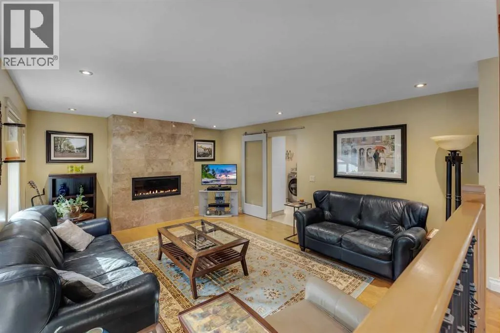 395 Silvergrove Drive NW