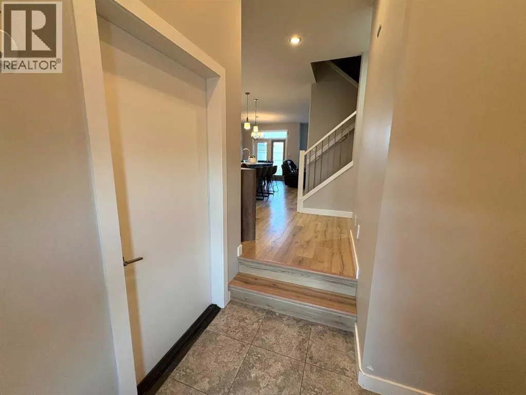 2, 77 Aquitania Circle W