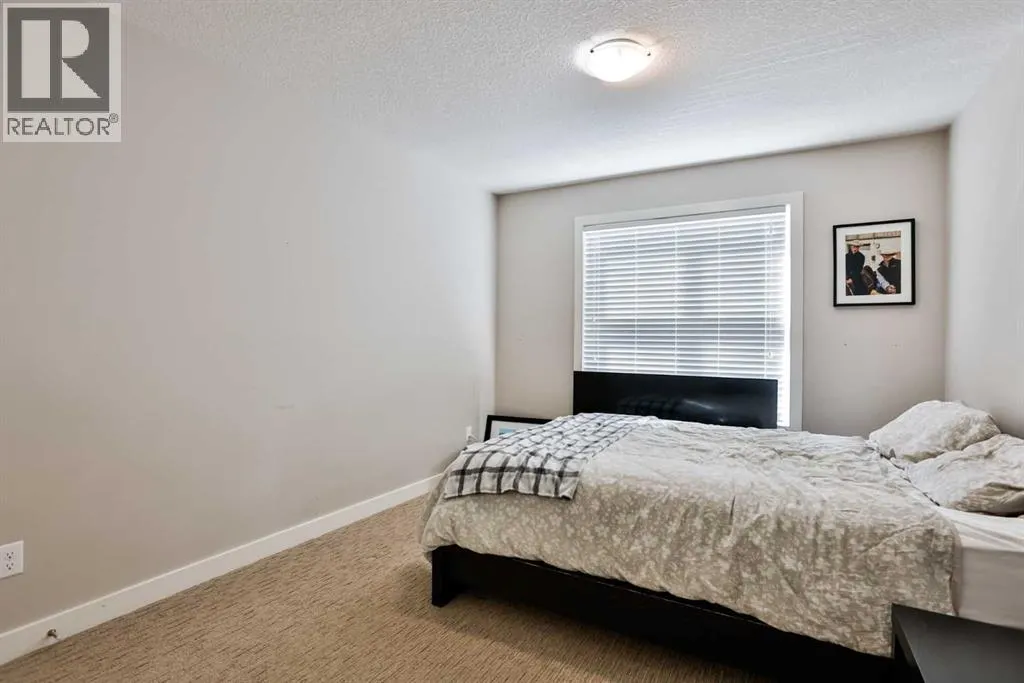 2, 77 Aquitania Circle W