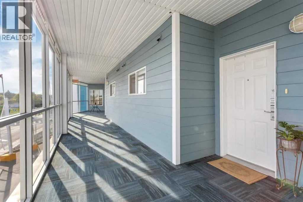 309, 5100 Lakeshore Drive