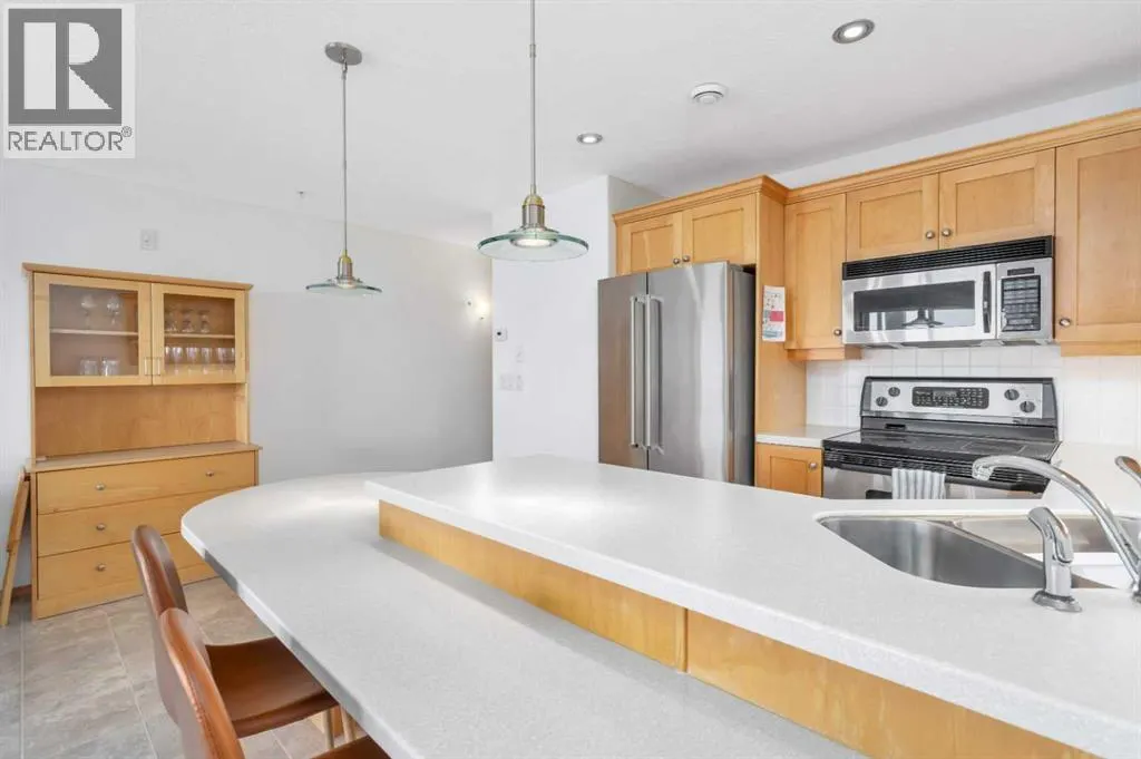 309, 5100 Lakeshore Drive