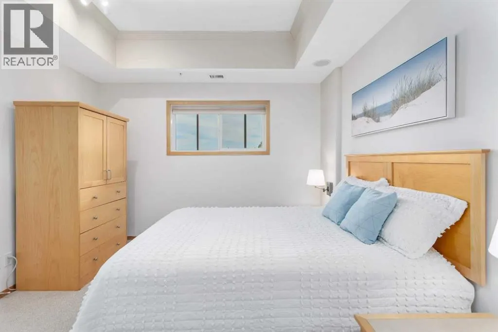 309, 5100 Lakeshore Drive