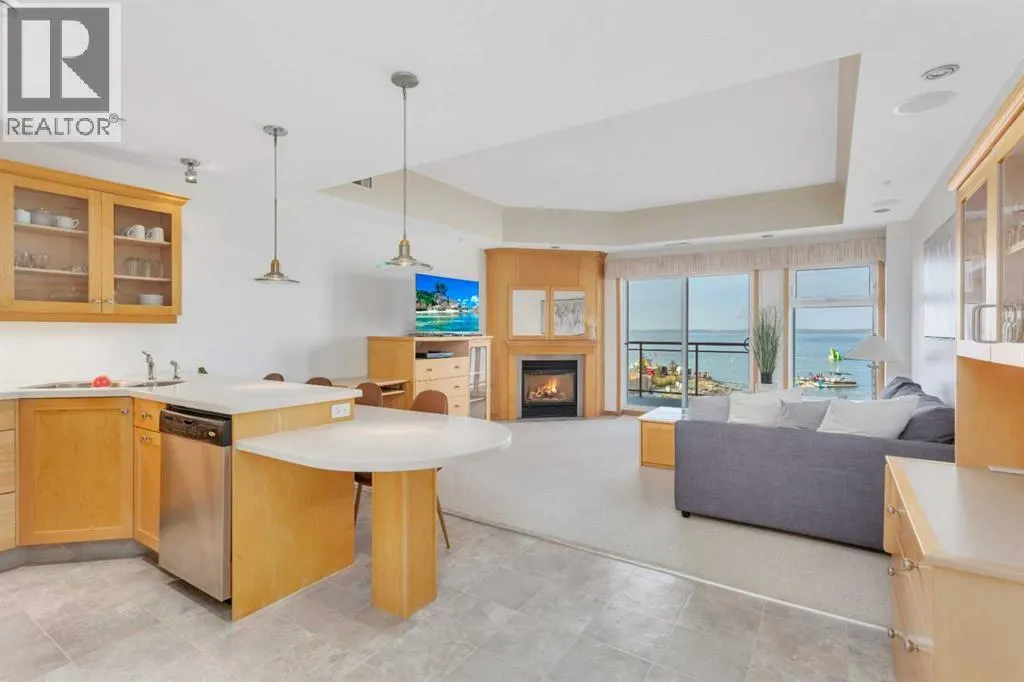 309, 5100 Lakeshore Drive