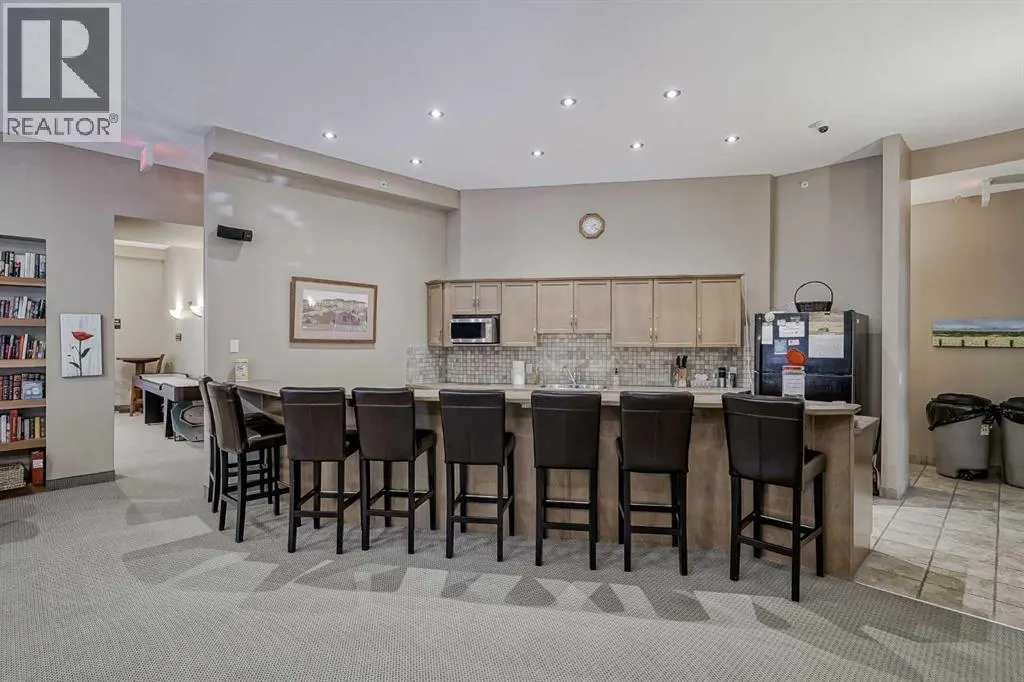 1304, 92 Crystal Shores Road