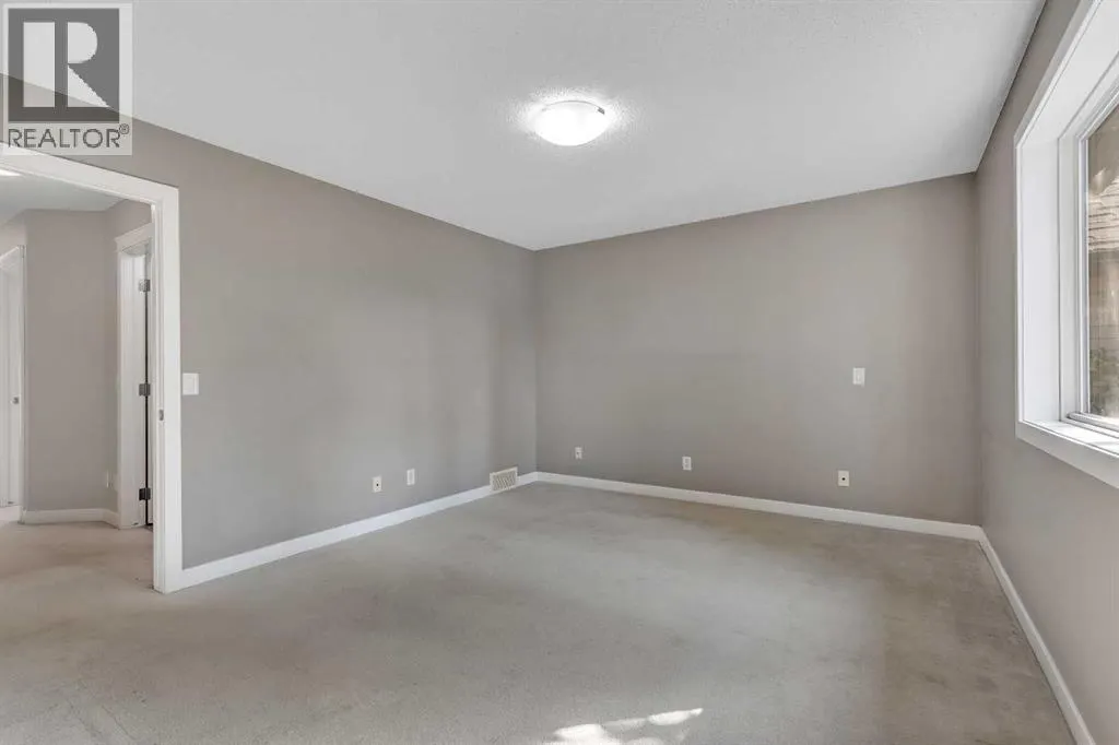 15 New Brighton Close SE
