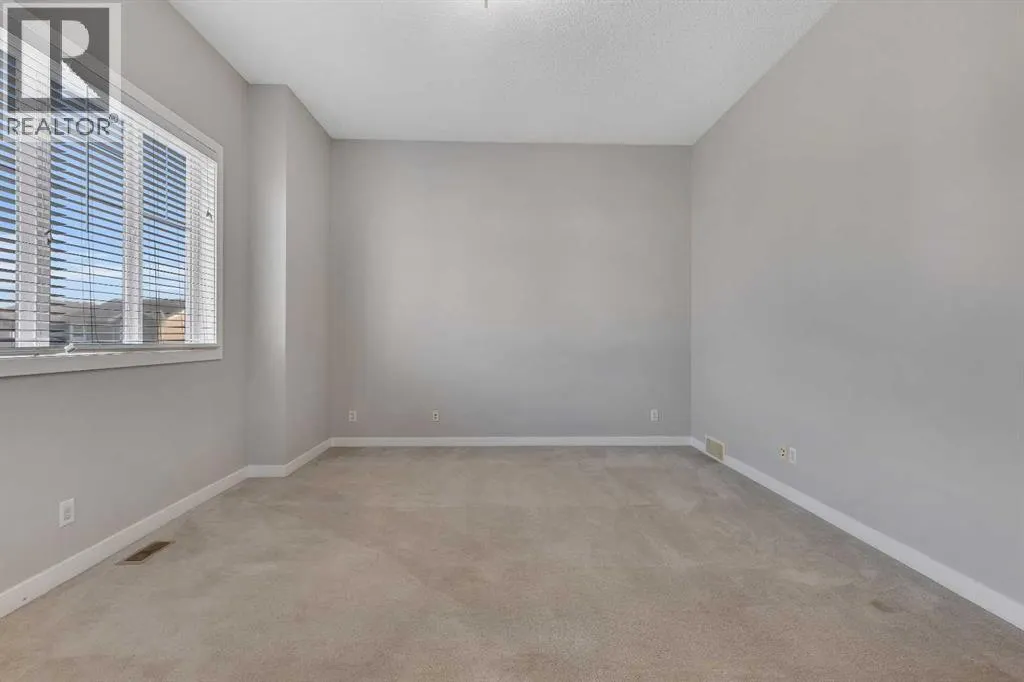 15 New Brighton Close SE