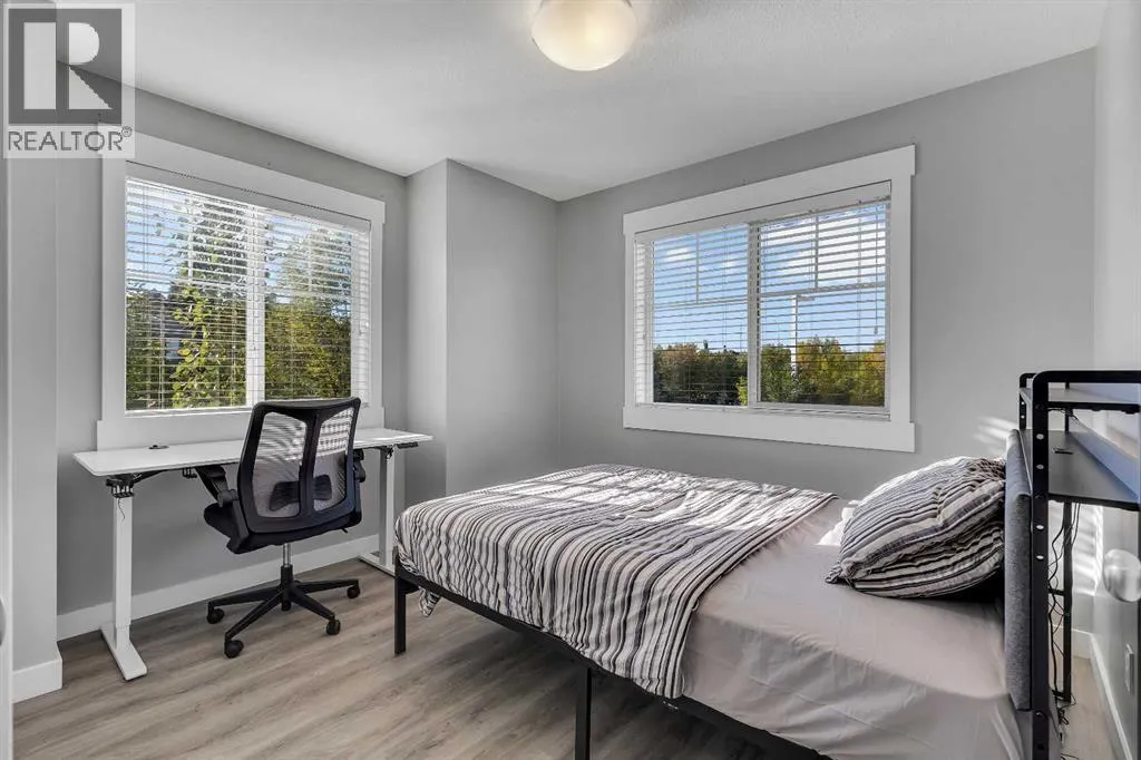 7 West Coach Manor SW