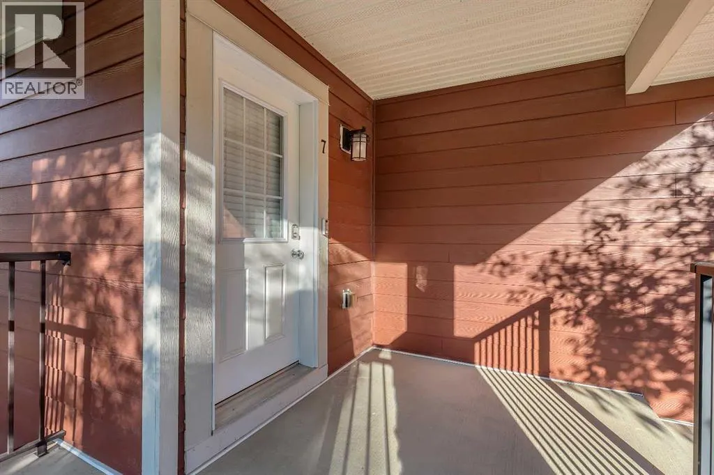 7 West Coach Manor SW