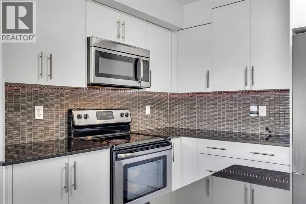 7 West Coach Manor SW