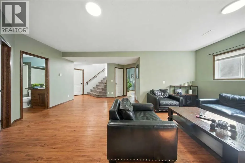 28 Irving Crescent