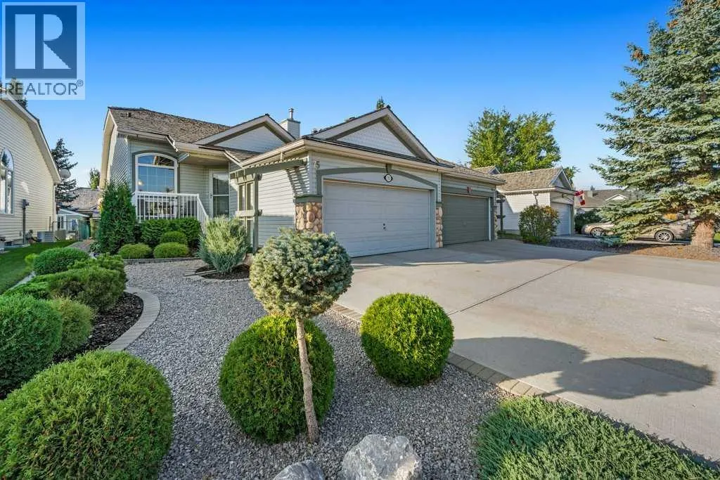 75 Chaparral Close SE