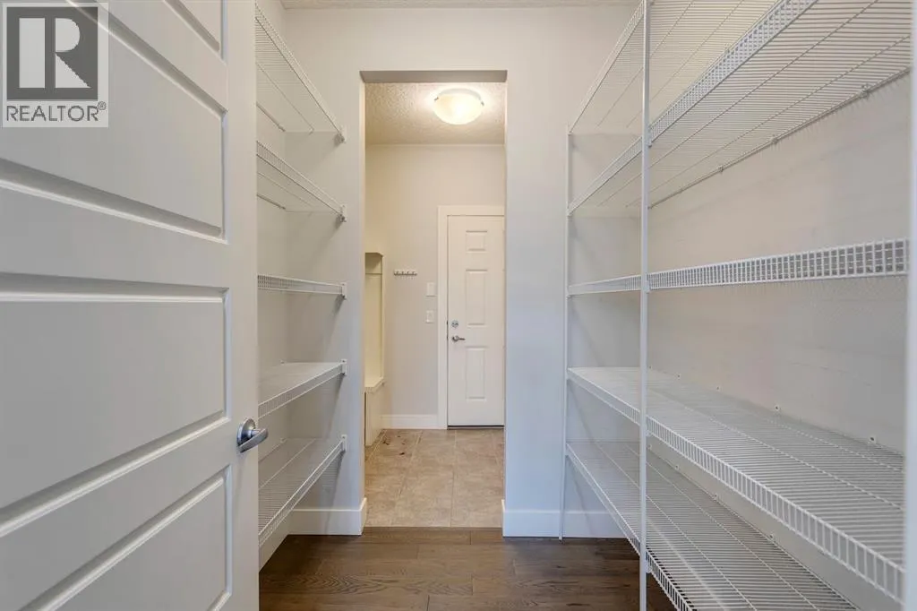 427 Canals Boulevard SW