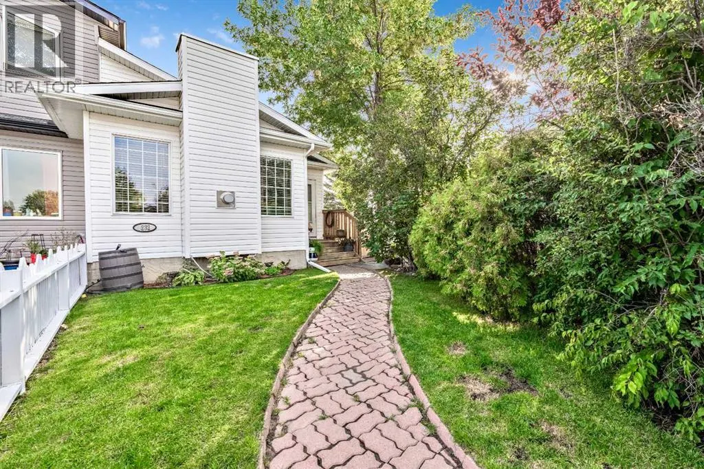 232 Whitlock Place NE