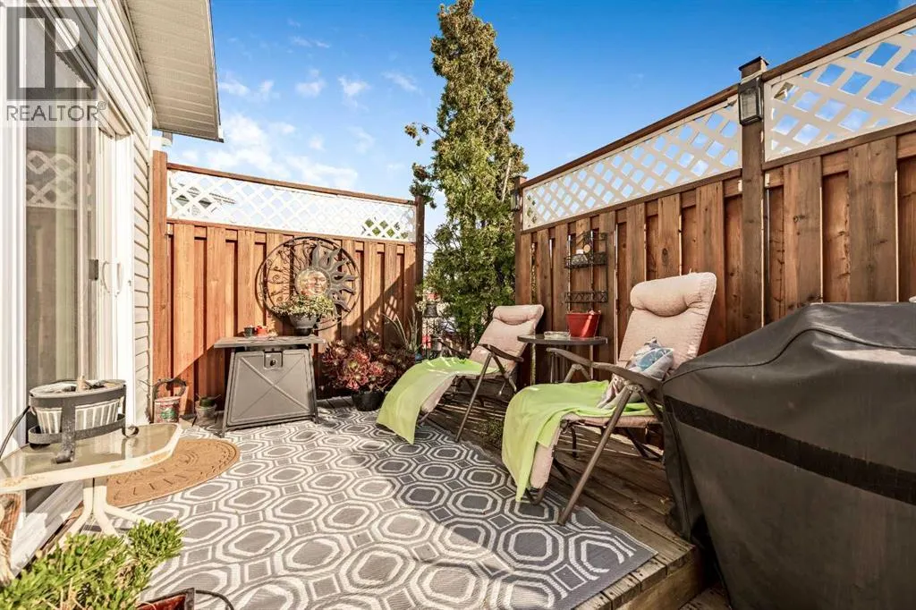 232 Whitlock Place NE