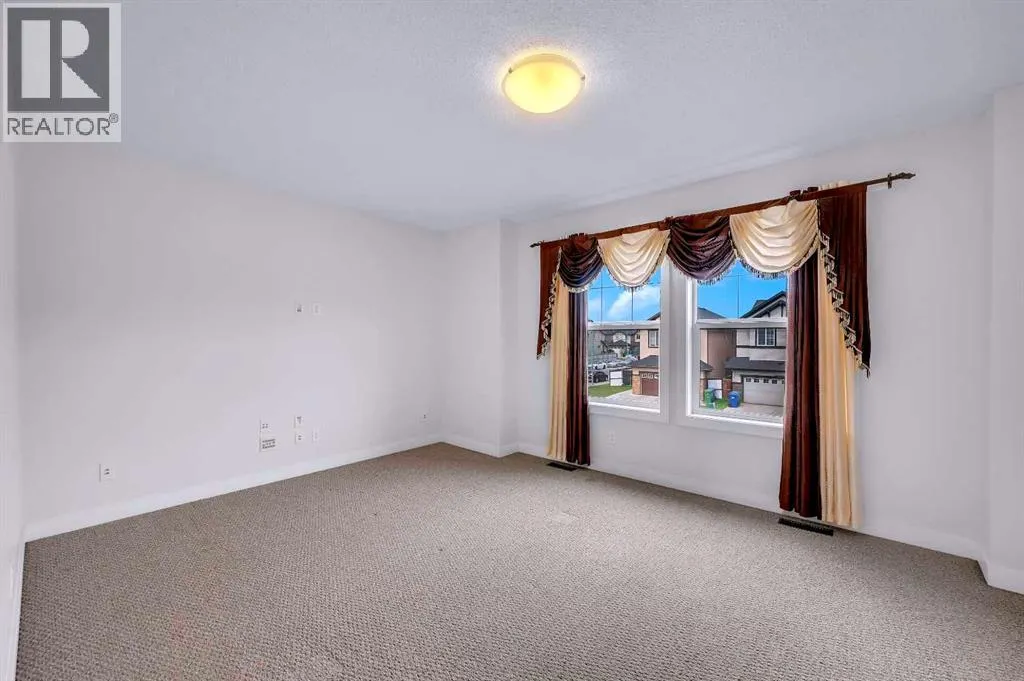 116 Skyview Shores Manor NE
