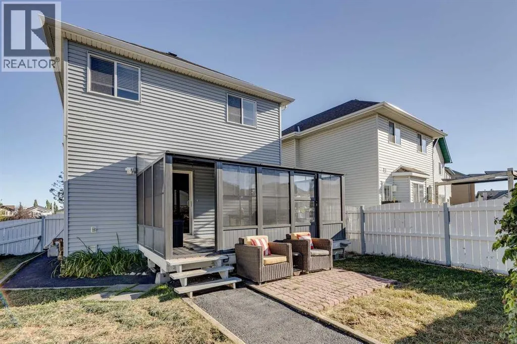 201 Citadel Forest Close NW
