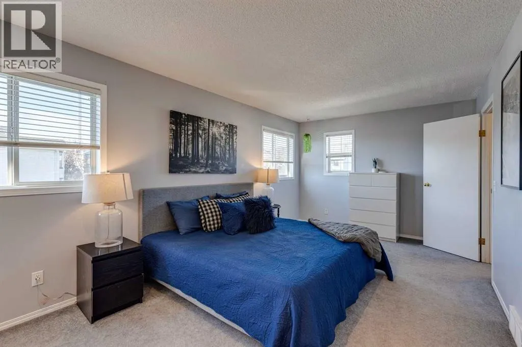 201 Citadel Forest Close NW