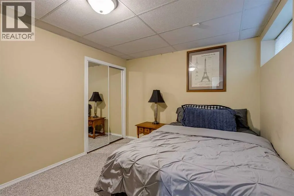 201 Citadel Forest Close NW