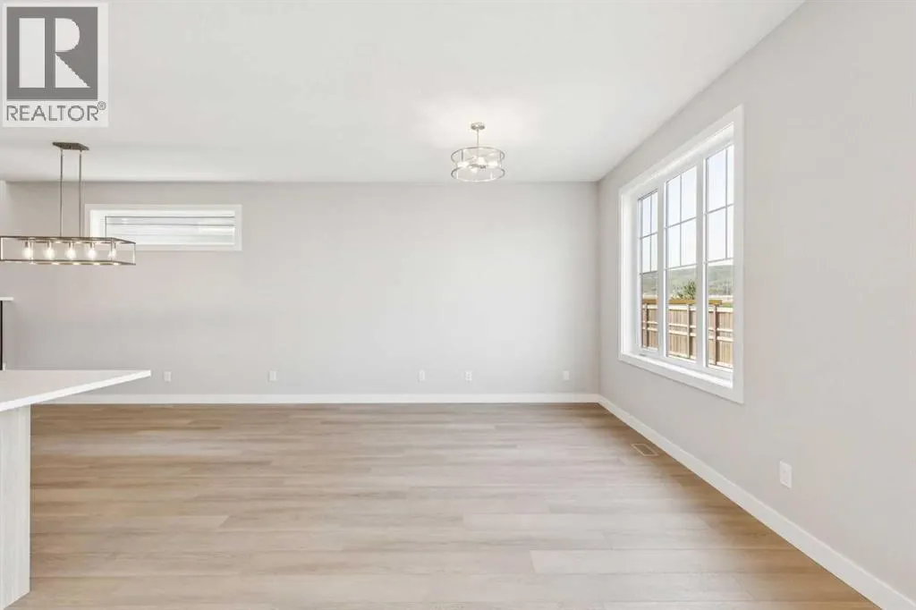 215 Greenwich Drive NW