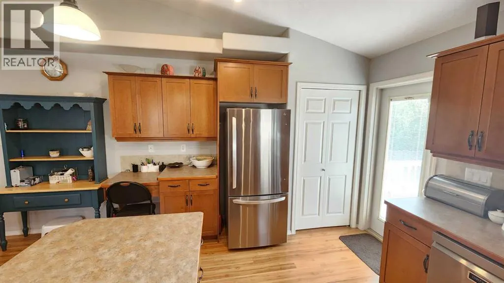 208 Silkstone Bay W