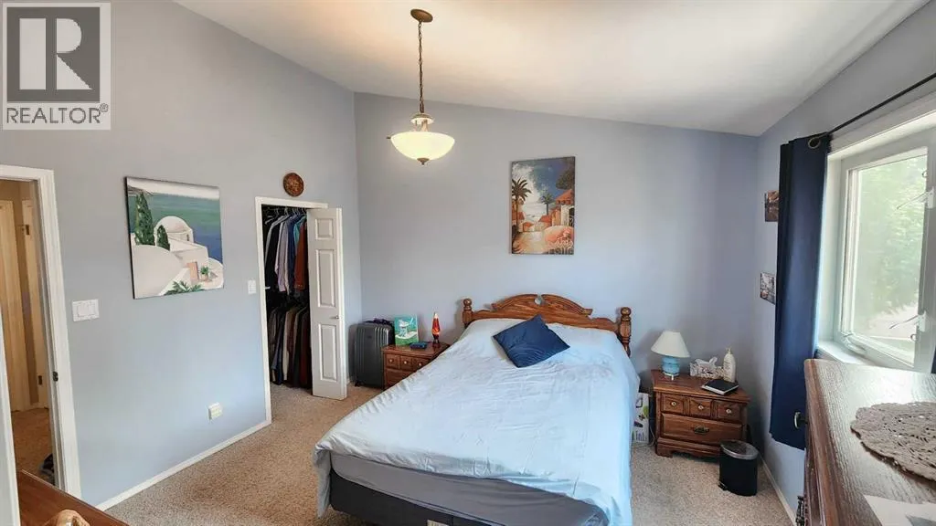 208 Silkstone Bay W