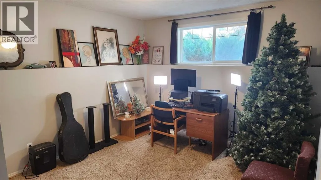 208 Silkstone Bay W