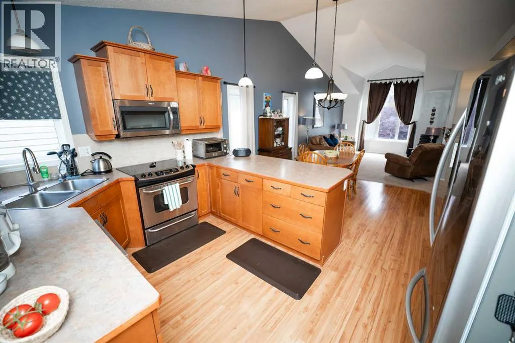 208 Silkstone Bay W