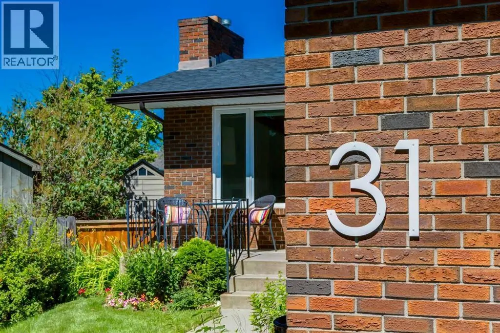 31 Silverstone Bay NW