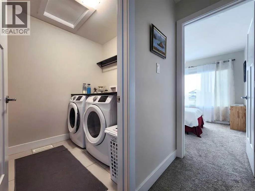 237 Crocus Terrace W