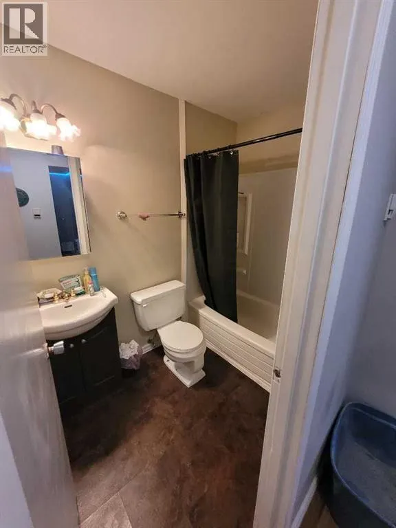 305, 114 Mount Pleasant Drive