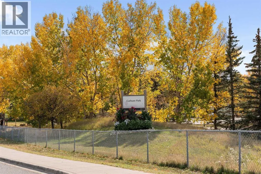 24 Riverside Crescent SE