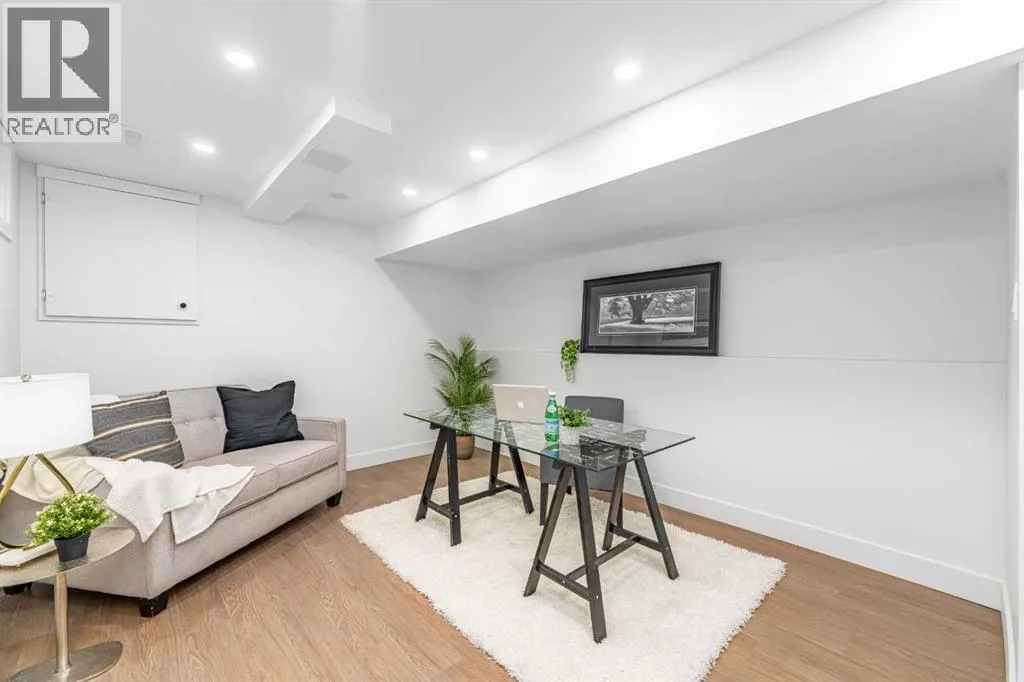 72, 27 Silver Springs Drive NW