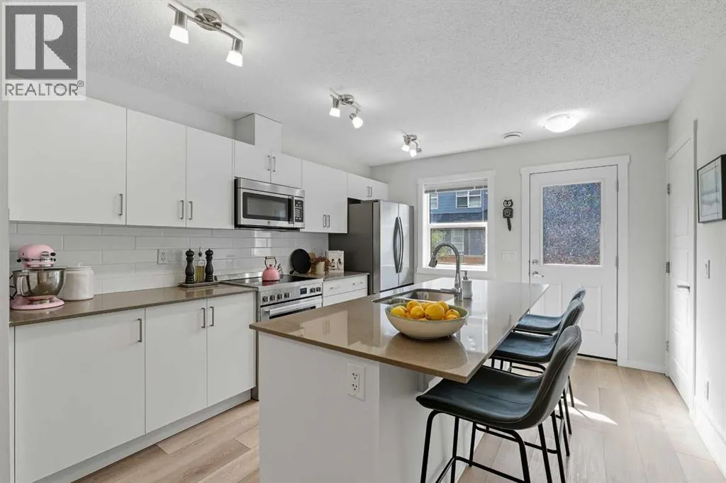 253 Cranbrook Square SE