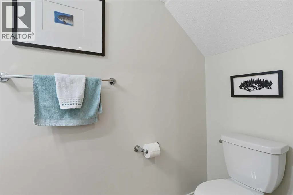 253 Cranbrook Square SE