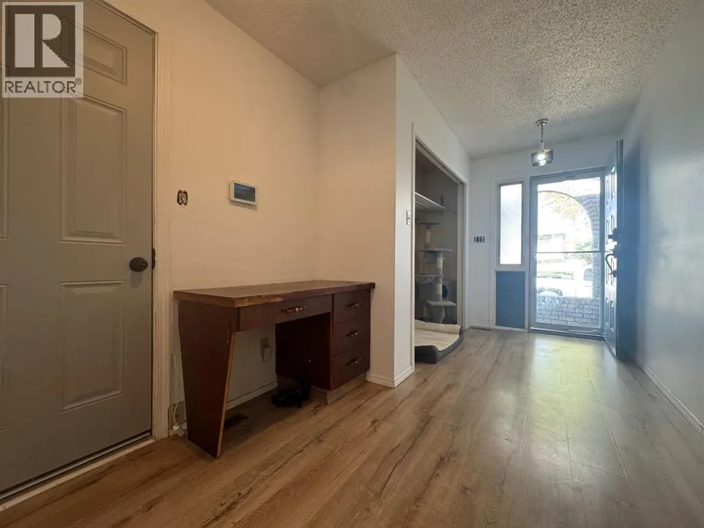 3807 62 Street