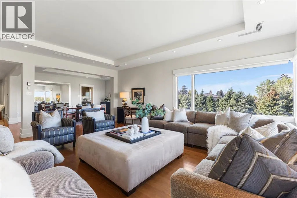 4N, 222 Eagle Ridge Drive SW
