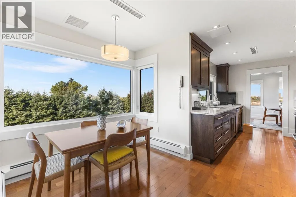 4N, 222 Eagle Ridge Drive SW