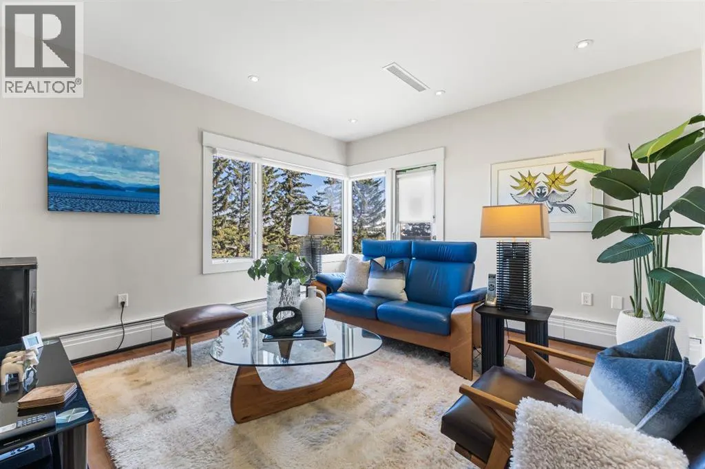 4N, 222 Eagle Ridge Drive SW