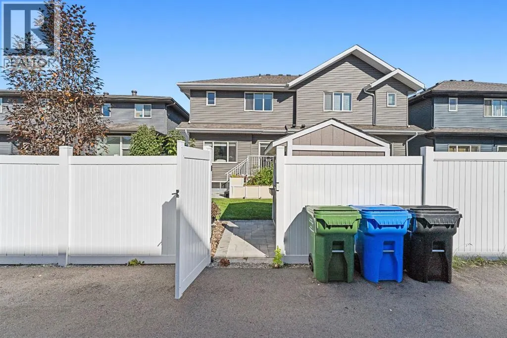 127 Walcrest Way SE