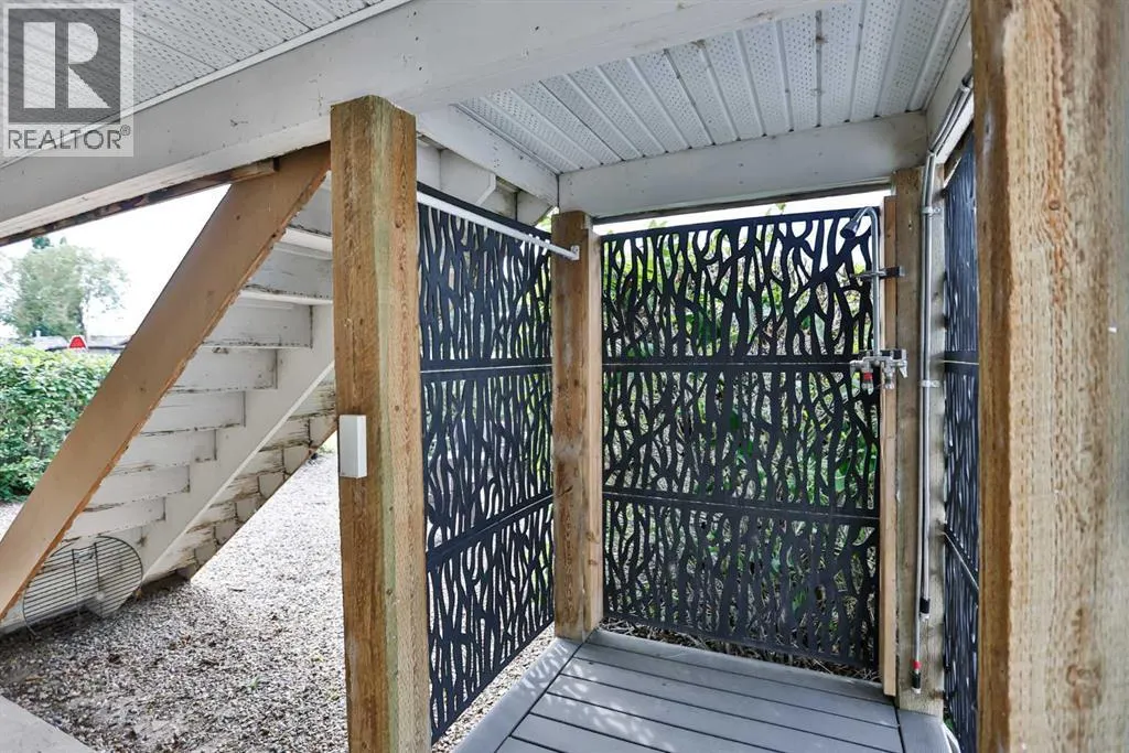 645 Lakeside Drive