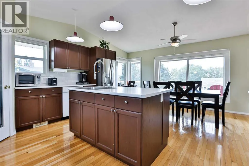 645 Lakeside Drive