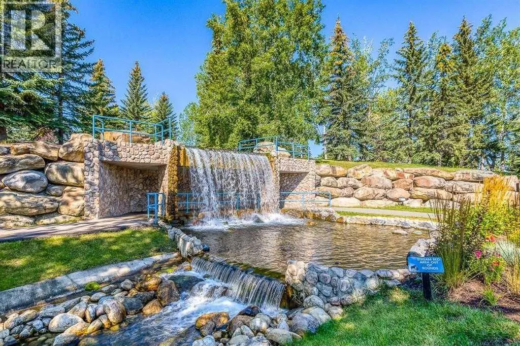 15 Chaparral Crescent SE