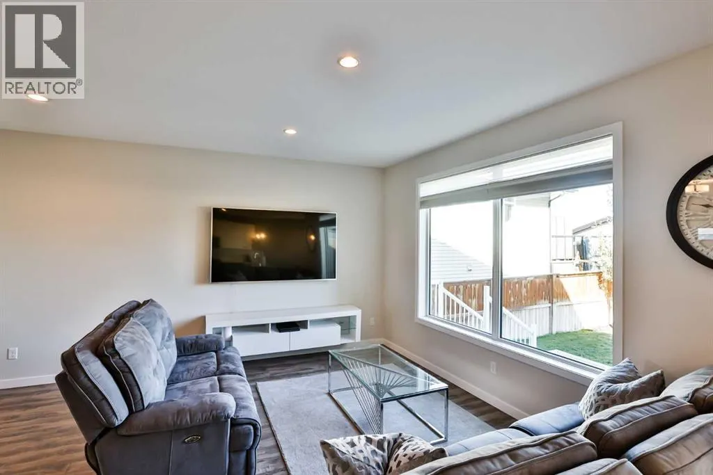 245 Agnes Short Place N