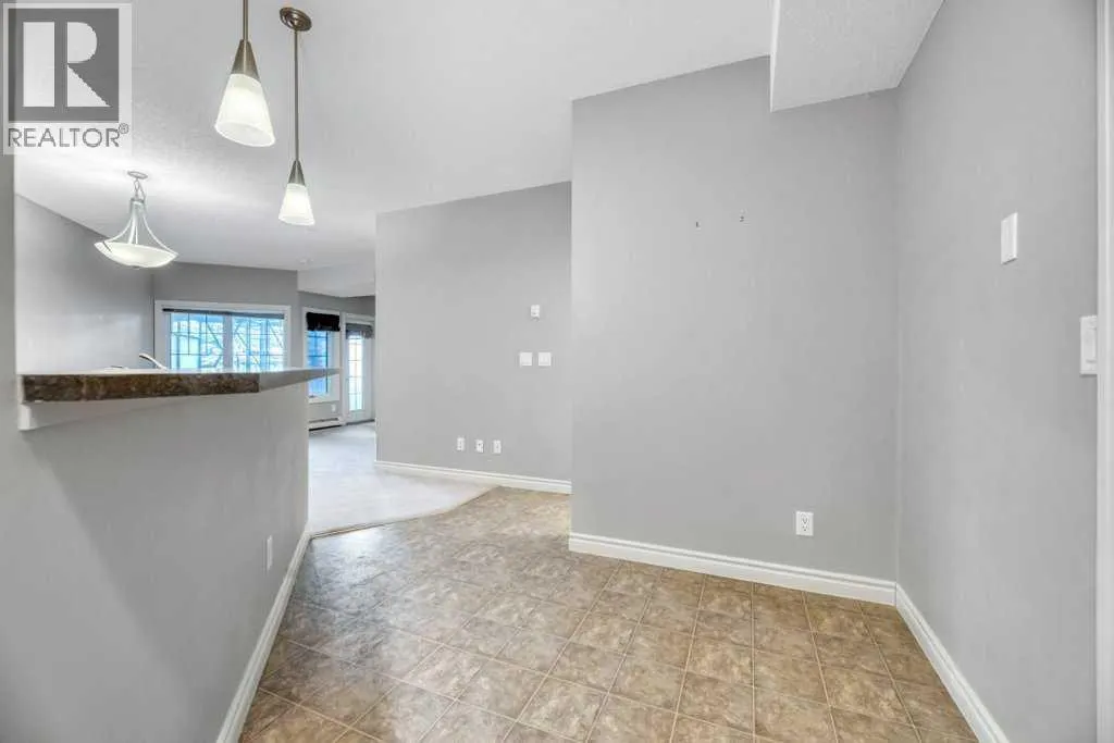 127, 60 Royal Oak Plaza NW