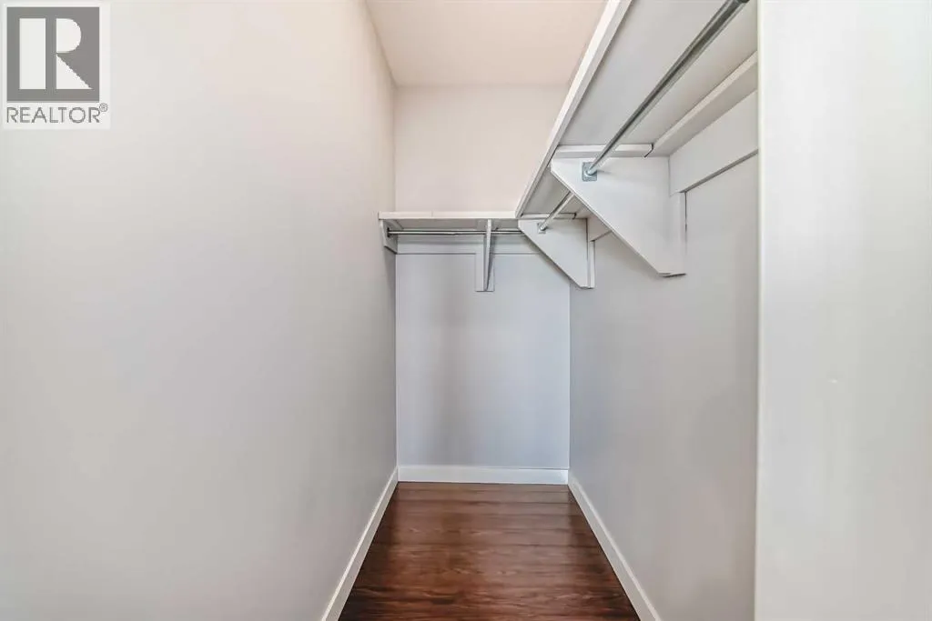 341, 69 Springborough Court SW